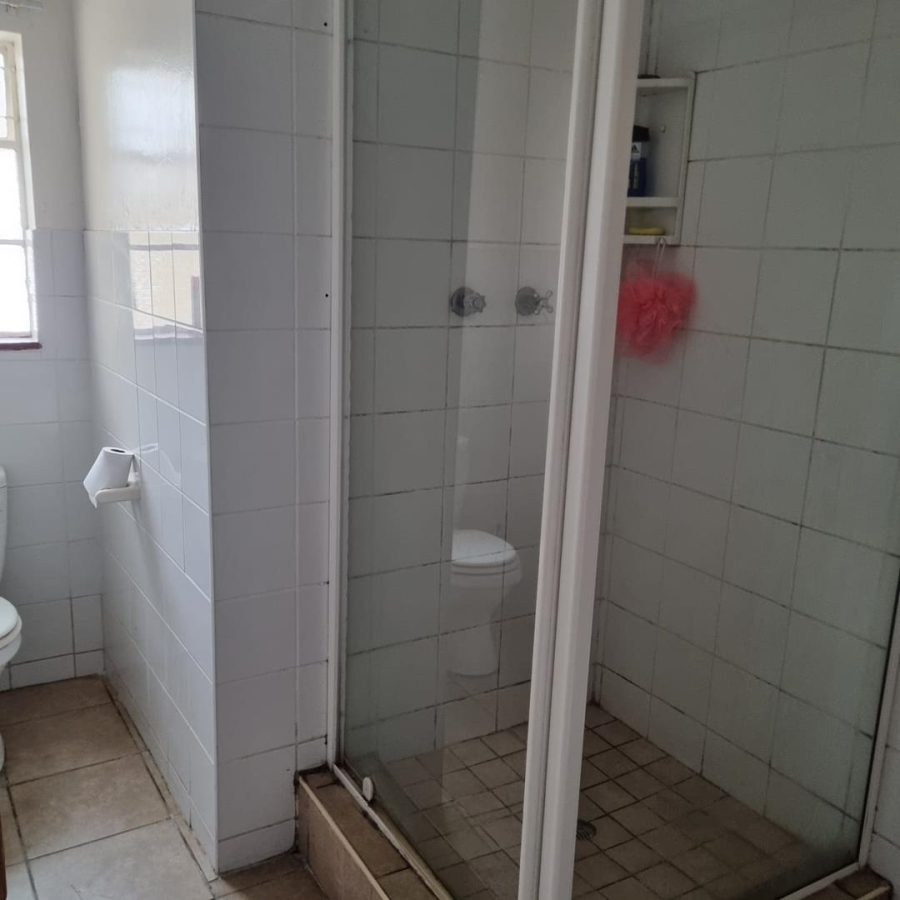 To Let 1 Bedroom Property for Rent in Summerstrand Eastern Cape